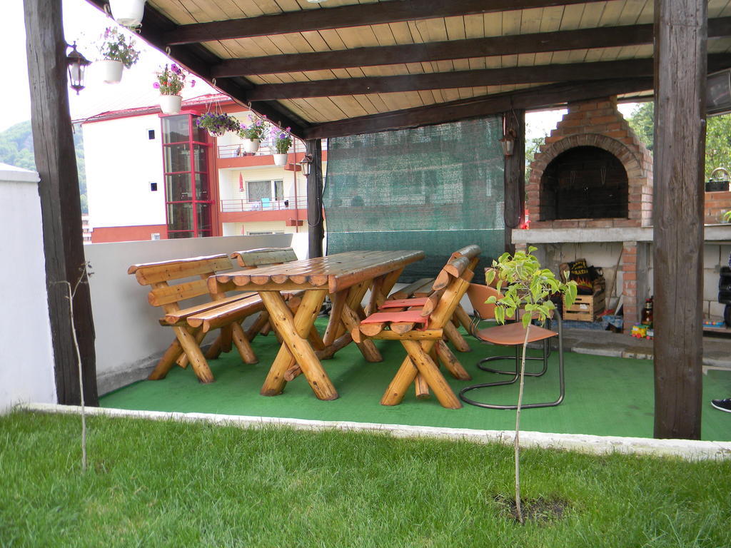 Pensiunea Eden Baile Olanesti Exterior photo